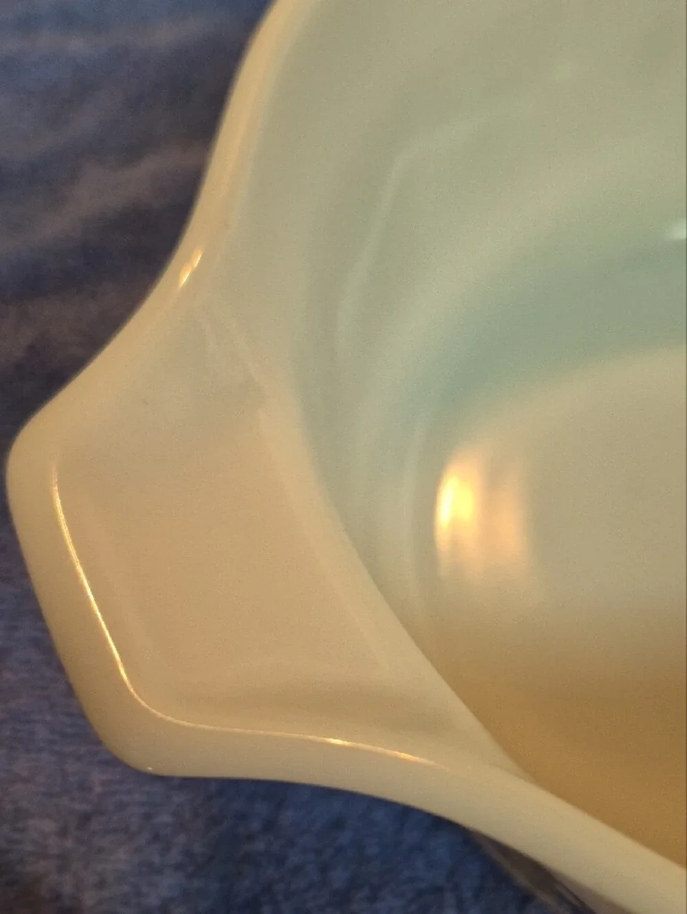 Vintage Pyrex Cinderella round casserole dish With Verde Square Flowers 1 1/2 Qt